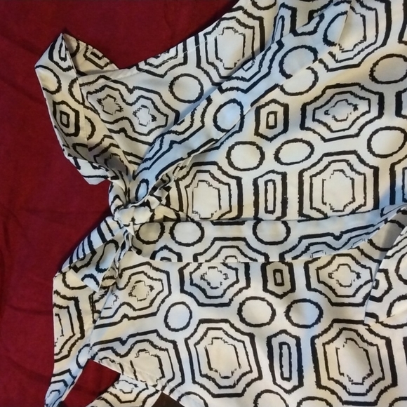 The limited  SHIRT size large - Picture 4 of 8